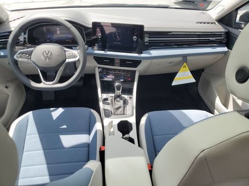 New 2026 Volkswagen Jetta SE FWD image 14
