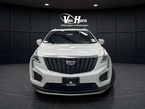 Used 2023 Cadillac XT5 Premium Luxury AWD/4WD image 2