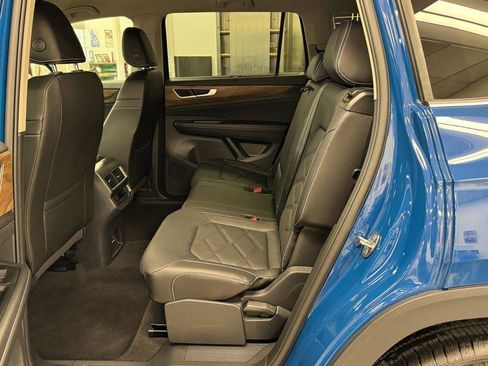 Used 2026 Volkswagen Atlas SE image 17