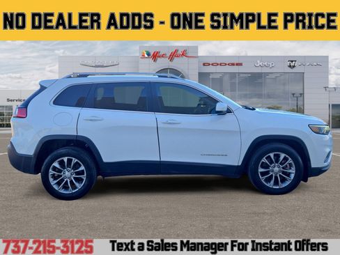 Used 2019 Jeep Cherokee Latitude Plus image 6