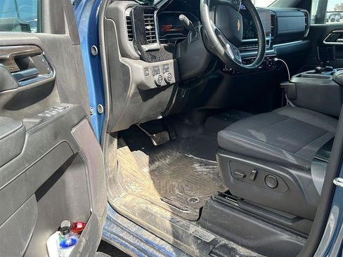 Used 2024 Chevrolet Silverado 2500 LT image 15