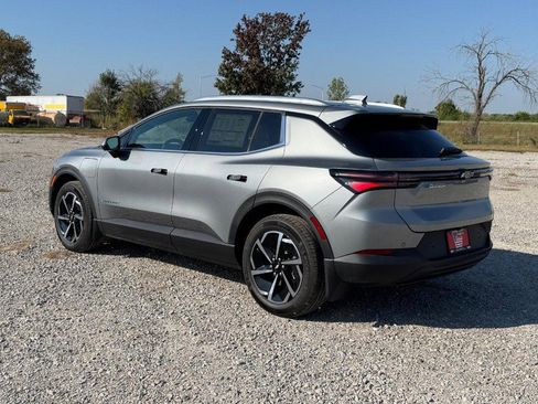 New 2026 Chevrolet Equinox EV LT image 3