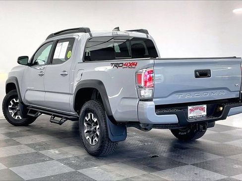 Used 2021 Toyota Tacoma TRD Sport image 10