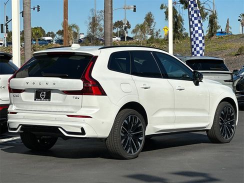 New 2026 Volvo XC60 T8 Ultra w/ Climate Package PRO image 5