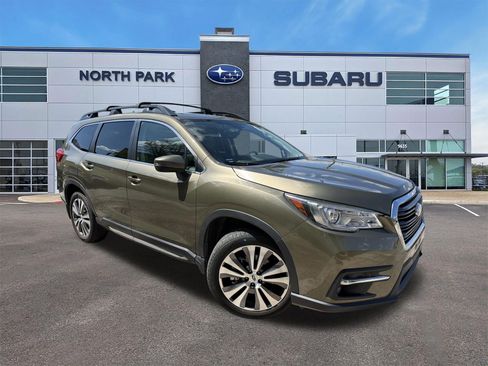 Used 2022 Subaru Ascent Limited w/ Technology Package AWD/4WD image 1