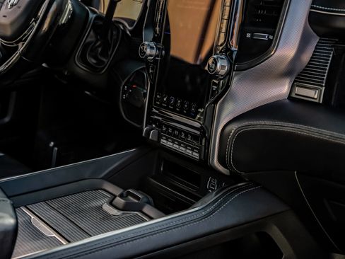 Used 2020 RAM 2500 Limited AWD/4WD image 29