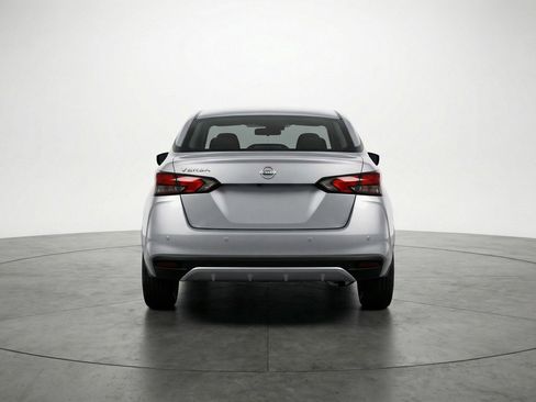 Used 2025 Nissan Versa SV image 7