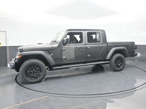 New 2026 Jeep Gladiator Sport image 2