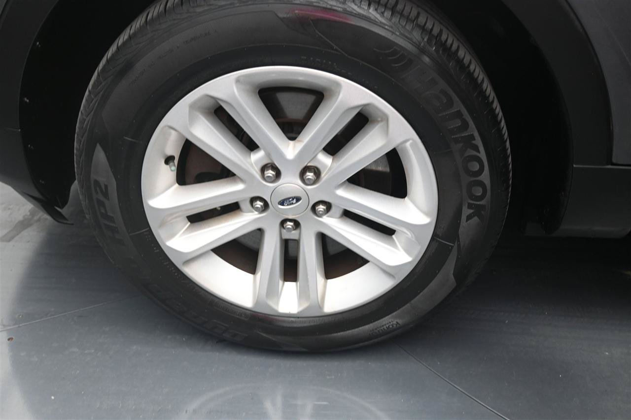 Used 2014 Ford Explorer XLT AWD/4WD image 14
