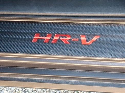 Used 2025 Honda HR-V LX image 25