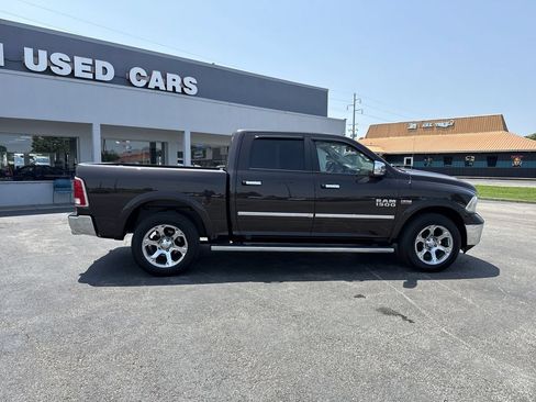 Used 2016 RAM 1500 Laramie AWD/4WD image 6