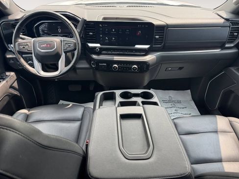 Used 2025 GMC Sierra 1500 SLT RWD image 10
