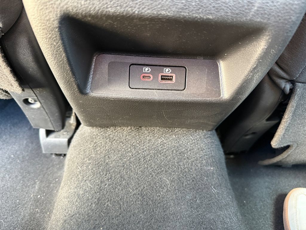 Used 2024 Nissan Altima 2.5 SV FWD image 32