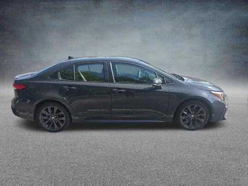 Used 2025 Toyota Corolla SE FWD image 9