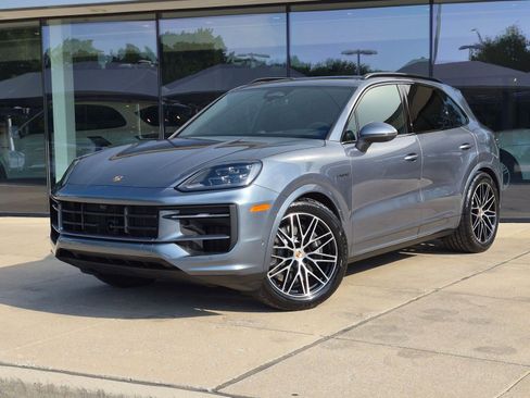 New 2026 Porsche Cayenne E-Hybrid AWD/4WD image 1