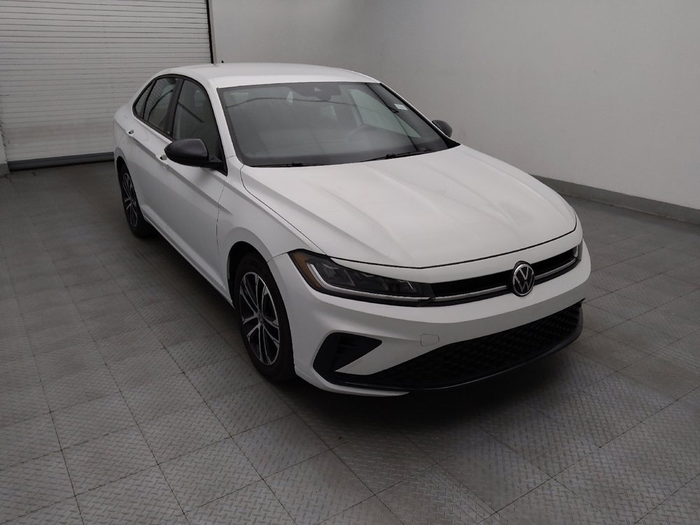 Used 2025 Volkswagen Jetta Sport FWD image 13