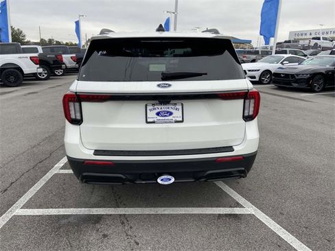 New 2025 Ford Explorer ST-Line w/ Premium Package image 4