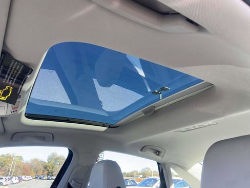 New 2026 Volkswagen Jetta SE image 18