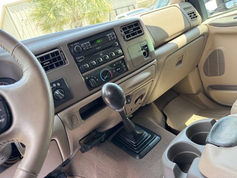 Used 2004 Ford F350 XL AWD/4WD image 51