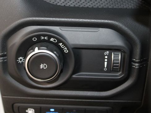 Used 2024 Jeep Wrangler Unlimited Rubicon 4xe AWD/4WD image 42