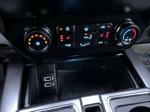 Used 2019 Ford F150 XLT w/ Equipment Group 302A Luxury AWD/4WD image 25