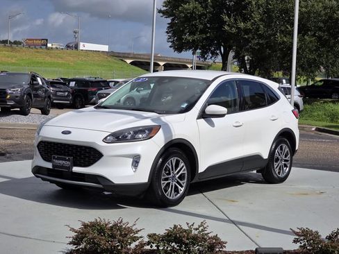 Used 2022 Ford Escape SEL FWD image 7