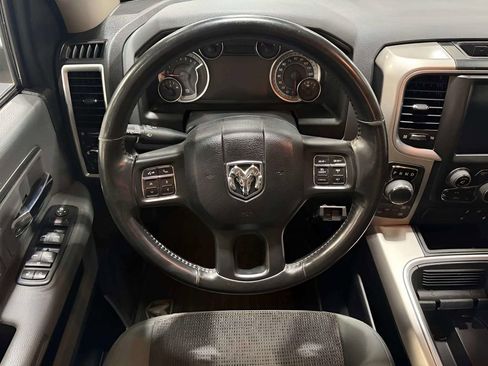 Used 2019 RAM 1500 Classic SLT w/ SLT Plus D￩cor Group AWD/4WD image 22