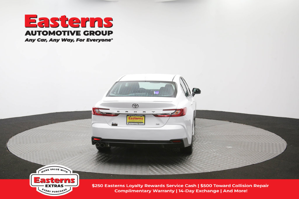 Used 2025 Toyota Camry SE FWD image 40
