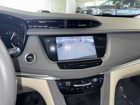 Used 2019 Cadillac XT5 Premium Luxury image 27