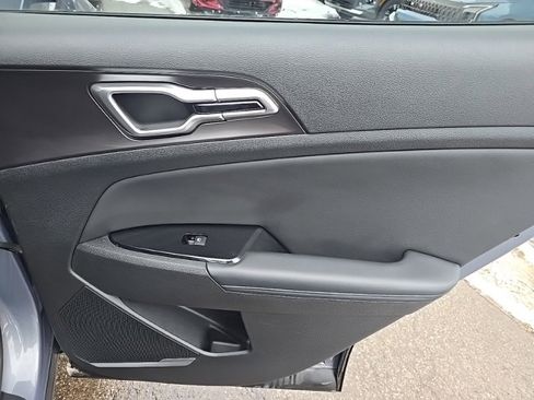 Certified 2023 Kia Sportage EX image 29