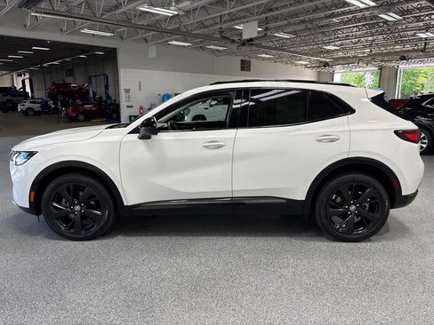 Used 2023 Buick Envision Essence w/ Sport Touring Package AWD/4WD image 4