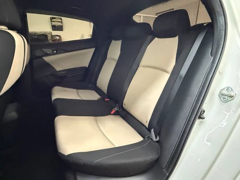 Used 2018 Honda Civic Sport image 19