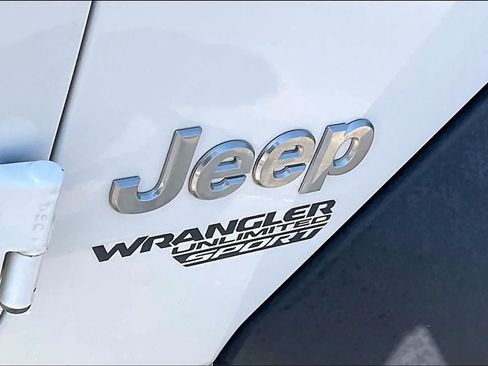 Used 2018 Jeep Wrangler Unlimited Sport S AWD/4WD image 29