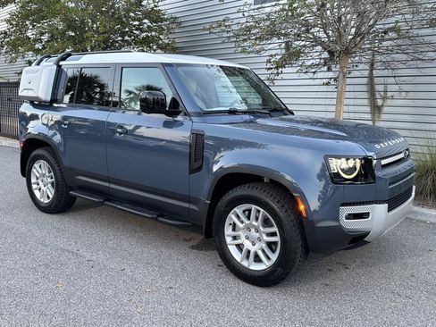 New 2025 Land Rover Defender 110 S AWD/4WD image 4