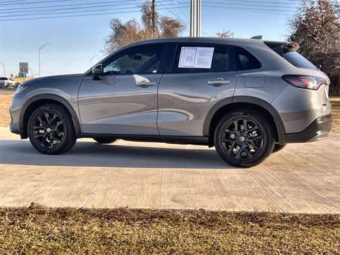 Certified 2025 Honda HR-V Sport image 4