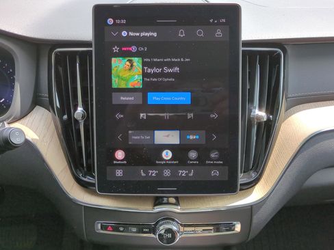 New 2026 Volvo XC60 B5 Ultra w/ Protection Package Premier image 16