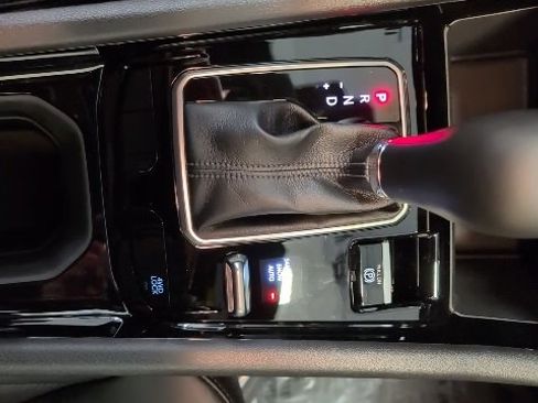 New 2026 Jeep Compass Limited image 22