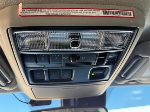 Used 2023 Toyota 4Runner 40th Anniversary SE AWD/4WD image 27