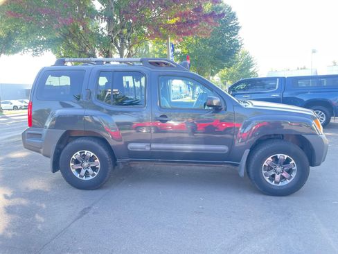 Used 2015 Nissan Xterra PRO-4X w/ Pro-4x Leather Package image 7