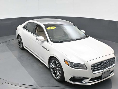 Used 2017 Lincoln Continental Reserve w/ Climate Package AWD/4WD image 1