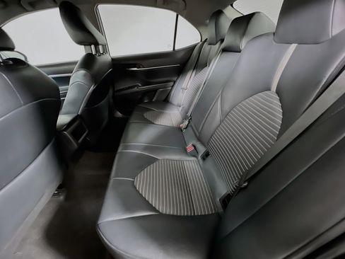 Used 2019 Toyota Camry SE FWD image 28