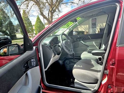 Used 2006 Ford Focus S image 13