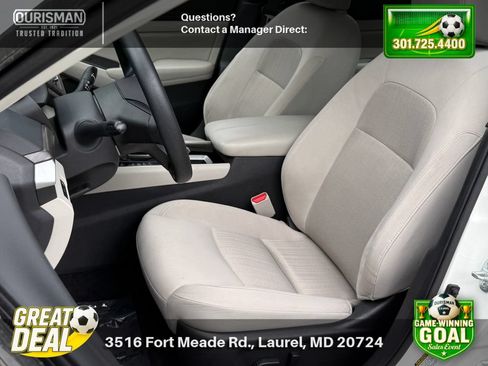 Used 2024 Nissan Altima 2.5 SV FWD image 21