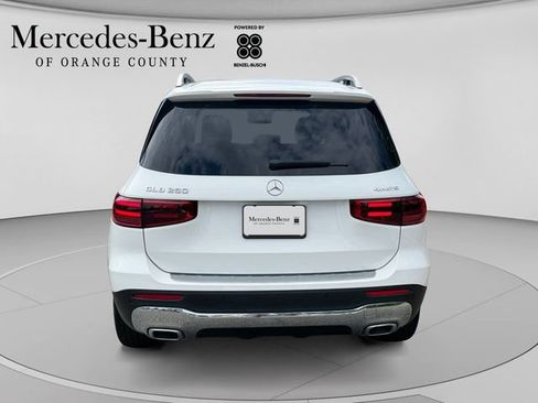 Used 2026 Mercedes-Benz GLB 250 4MATIC image 3