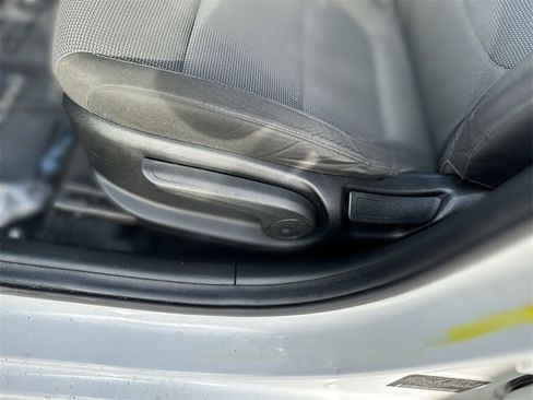 Used 2018 Hyundai Accent SE image 14