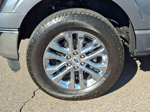 Used 2025 Ford F150 Lariat w/ Equipment Group 501A Mid AWD/4WD image 8