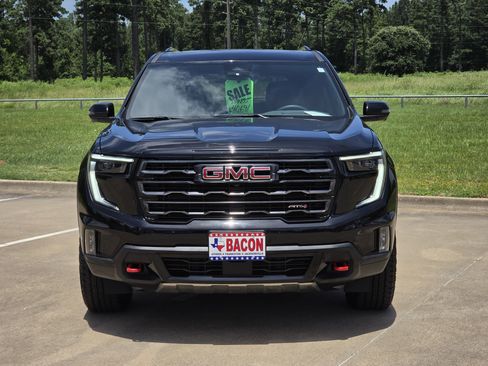 Used 2024 GMC Acadia AT4 w/ Luxury Package AWD/4WD image 2