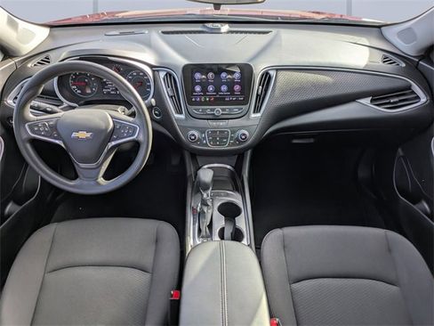 Used 2024 Chevrolet Malibu LT image 13