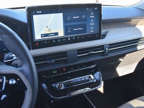 Used 2024 Lincoln Corsair Reserve w/ Equipment Group 201A image 22