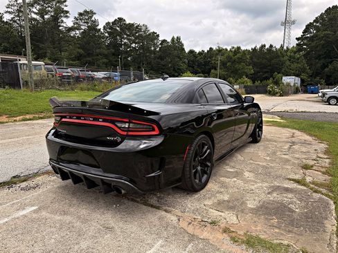 Used 2019 Dodge Charger SRT Hellcat w/ Harman/Kardon Audio Group RWD image 5